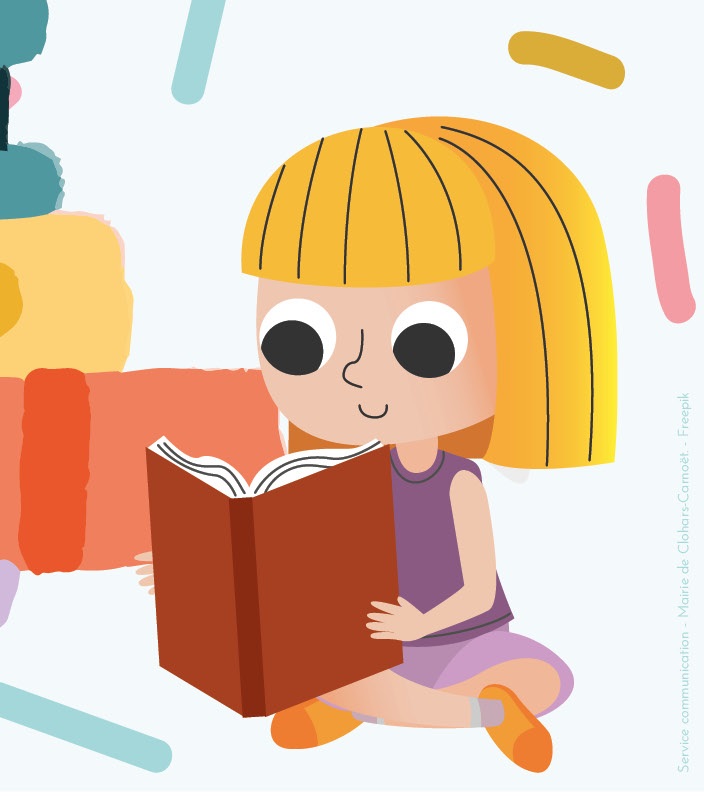 Enfant qui lit un livre